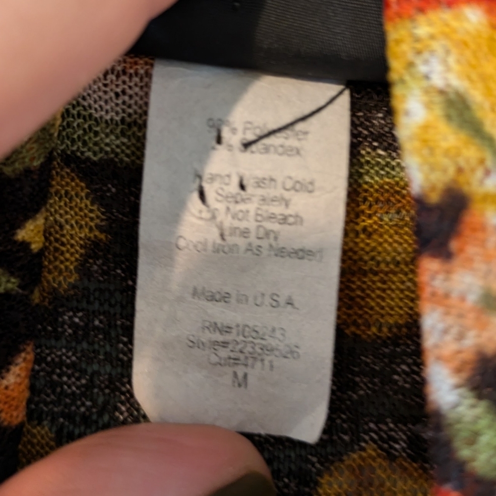 Bobeau Floral Sheer Open Waterfall Front Top Size M - Picture 5 of 5